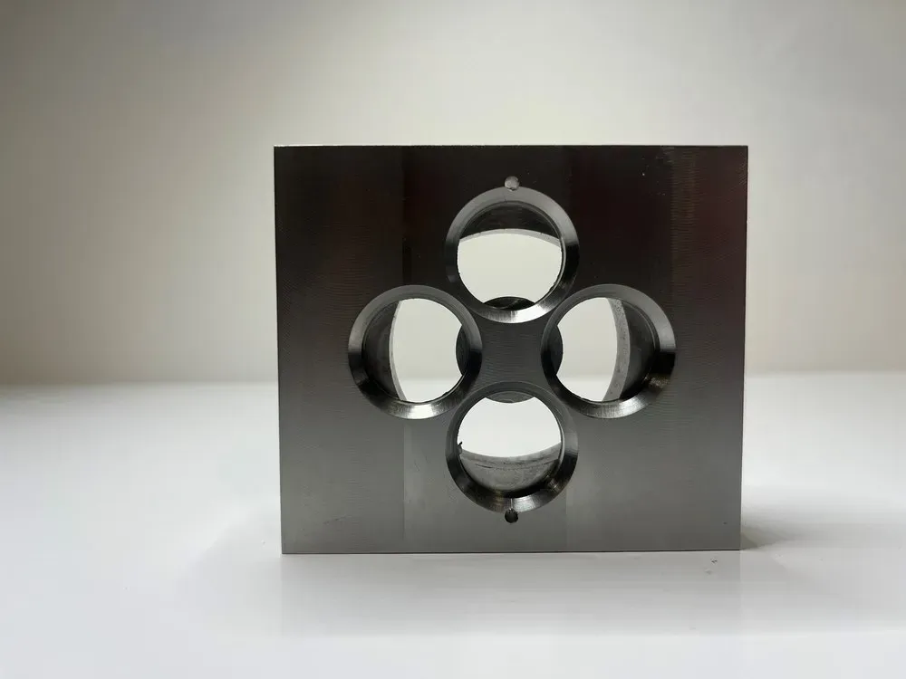 montage mécanique à Varces-Allières-et-Risset